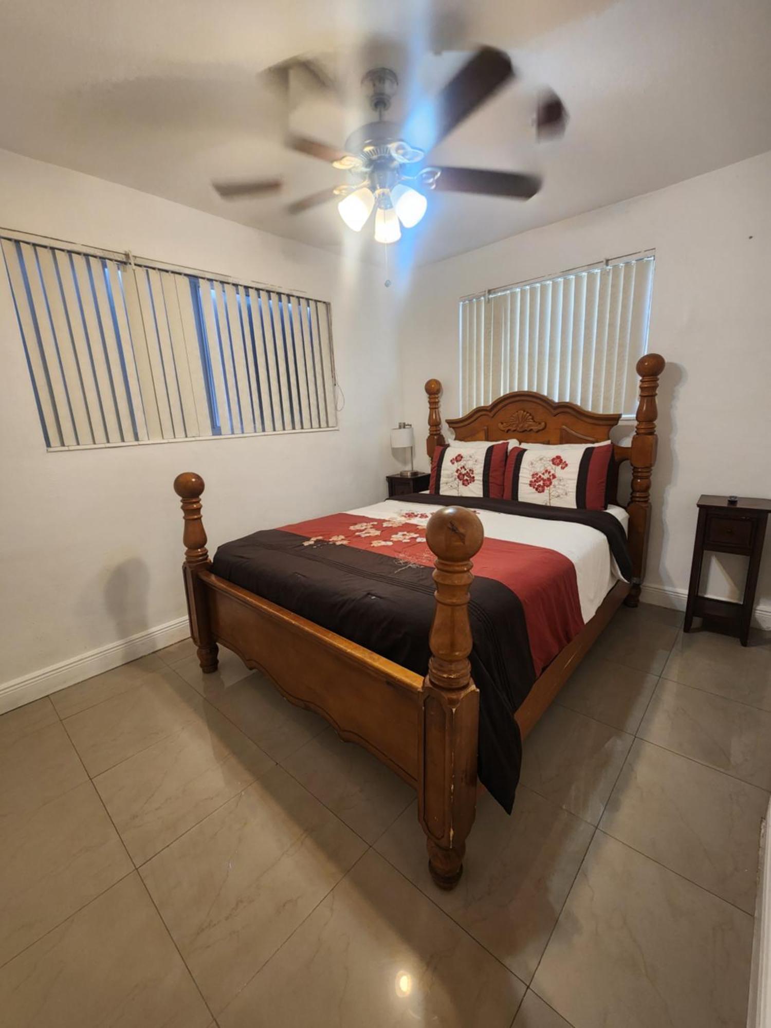 The Jazzy Escape Villa ไมอามี ภายนอก รูปภาพ